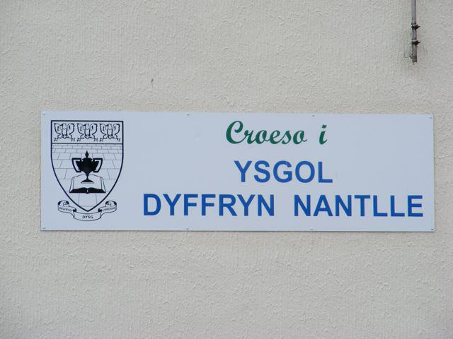 The three eagles on the badge of Ysgol Dyffryn Nantlle.