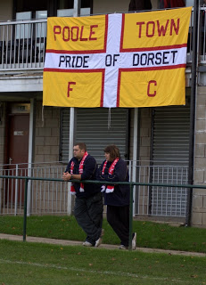 INSERT IMAGE 29 FOOTYFLAG